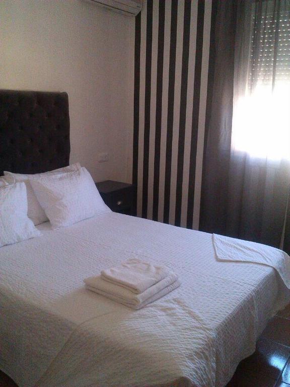 Hostal Sabana San Martin del Tesorillo Ngoại thất bức ảnh